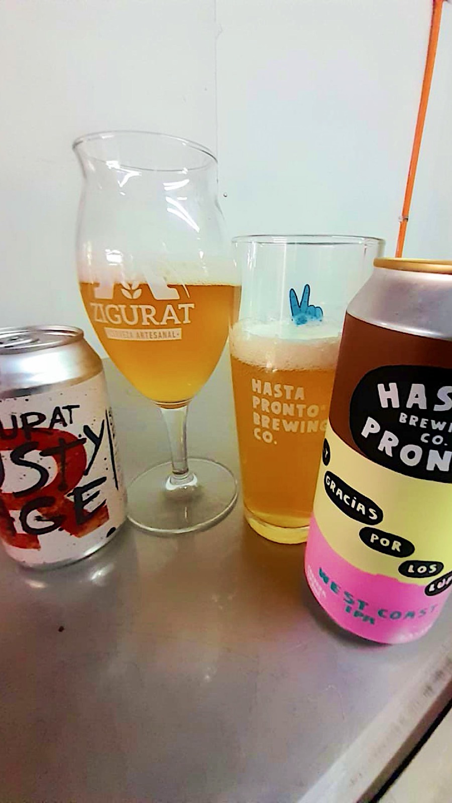 Vasos Zigurat y Hasta Pronto Brewing Co.